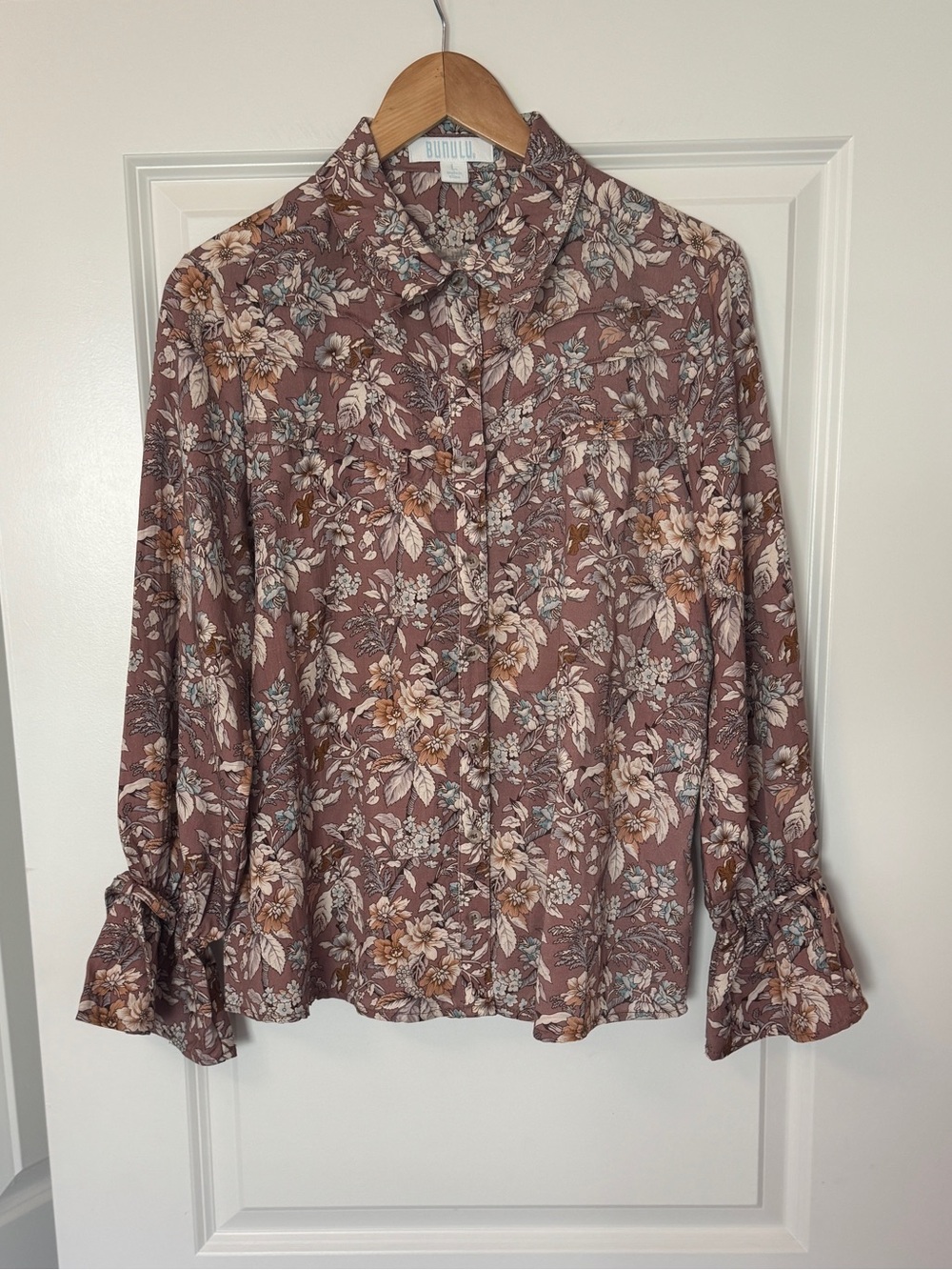 NWT Bunulu Floral ButtonUp Ruffle Sleeve Blouse with Tie Wrist and Chest Detail